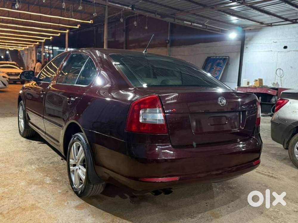 Skoda Laura 2.0 Ambition Tdi Cr At, 2014, Diesel