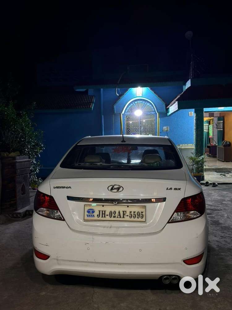 Hyundai Verna 2015 Petrol Well Maintained