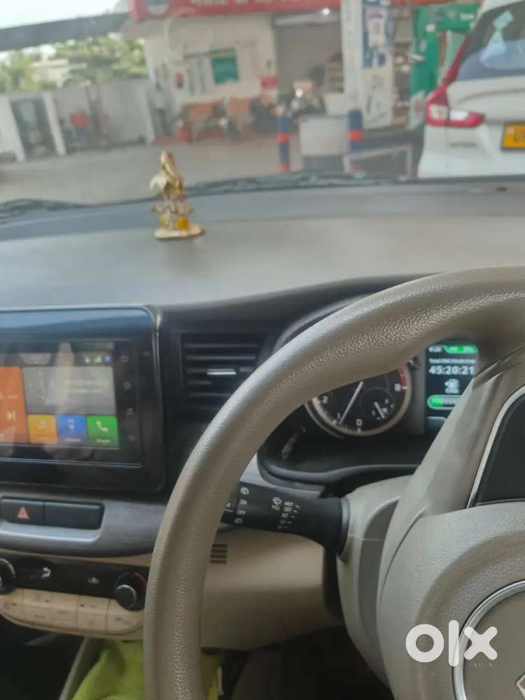 Maruti Suzuki Ertiga Zxi 2024 Cng अभी कंपनी में सर्विस और बीमा करवाया