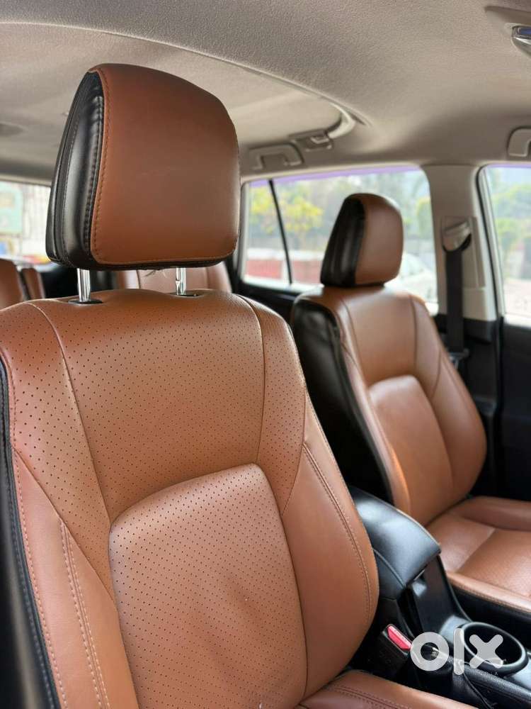 Toyota Innova Crysta 2.4 V 7 Str, 2017, Diesel