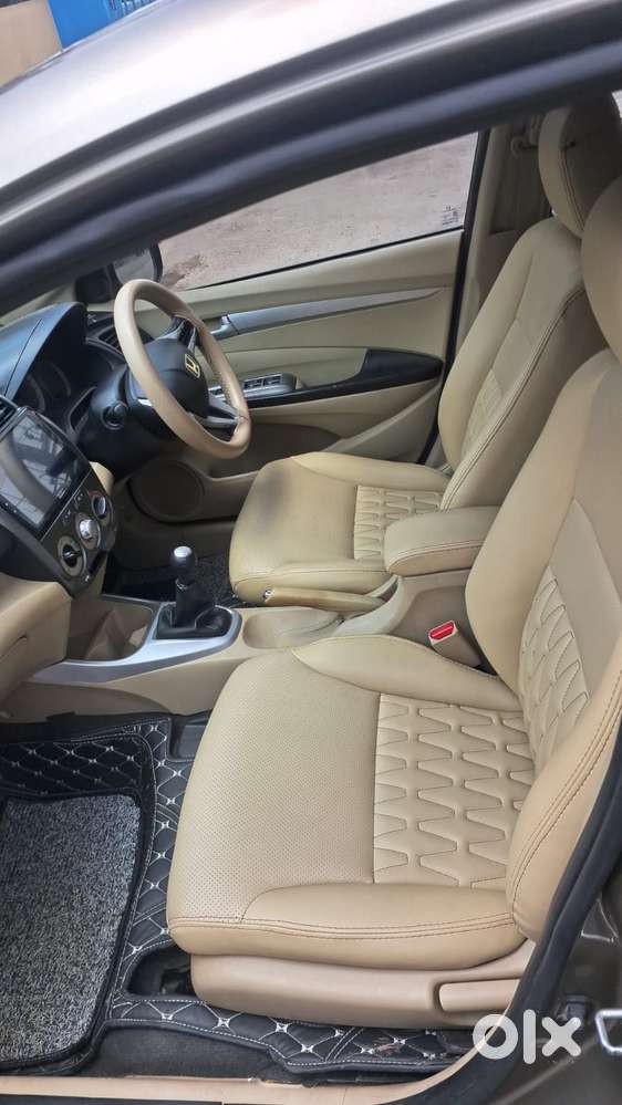 Honda City V Mt, 2011, Petrol