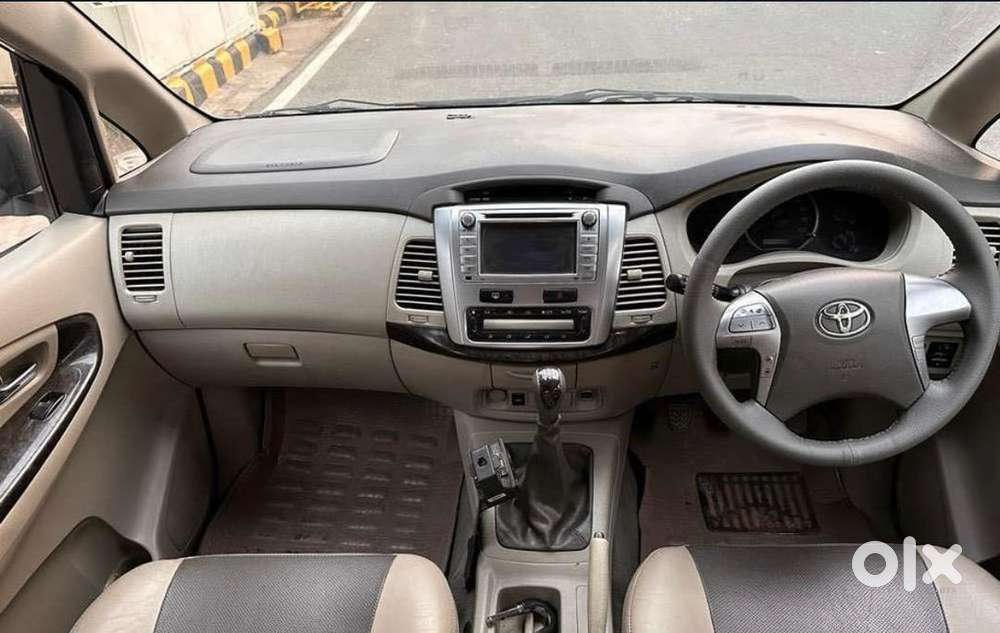 Toyota Innova 2015 Diesel 96328 Km Driven