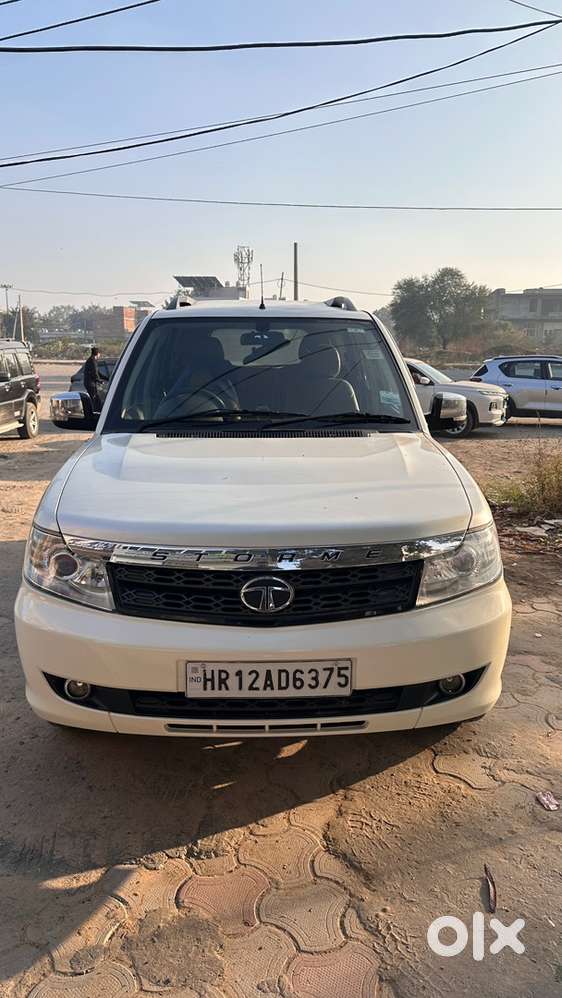Tata Safari Storme 2017