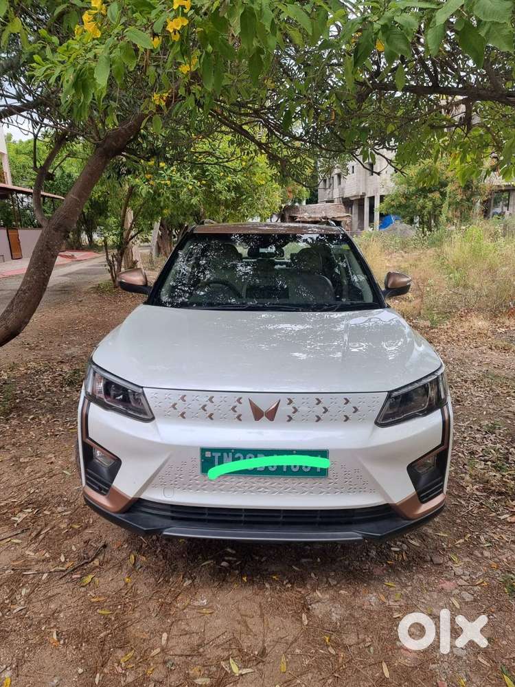 Mahindra Xuv400 Electric 2024