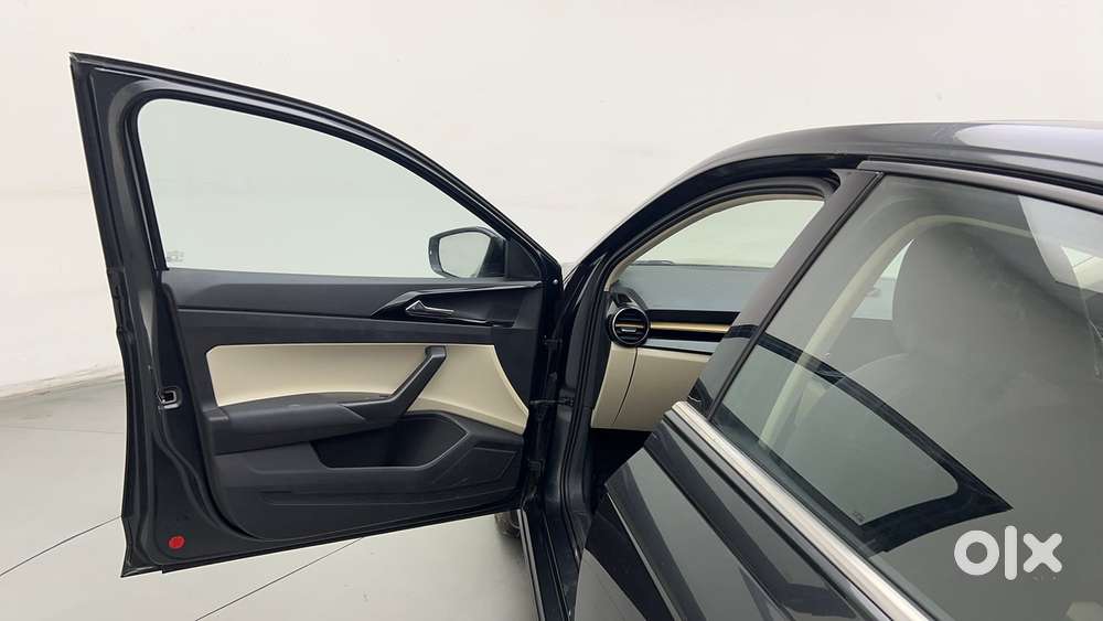 Skoda Slavia Style 1.0l Tsi At, 2023, Petrol