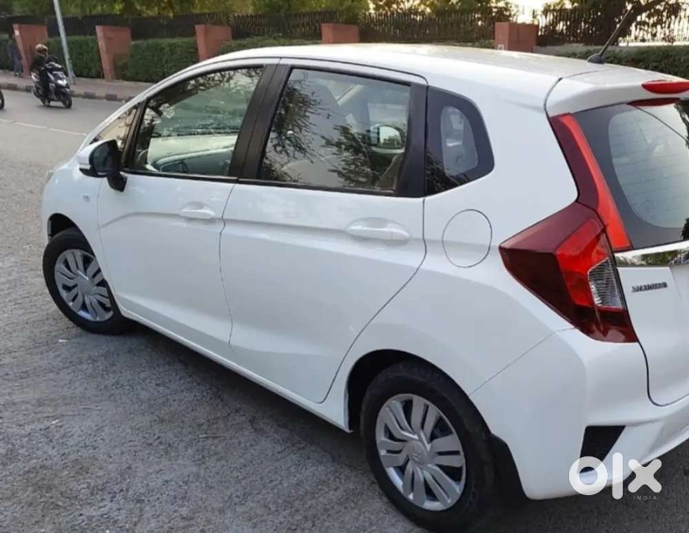 Honda Jazz 2015 Sv Ivtech Petrol/cng