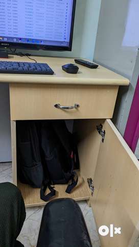 Second hand deals computer table olx