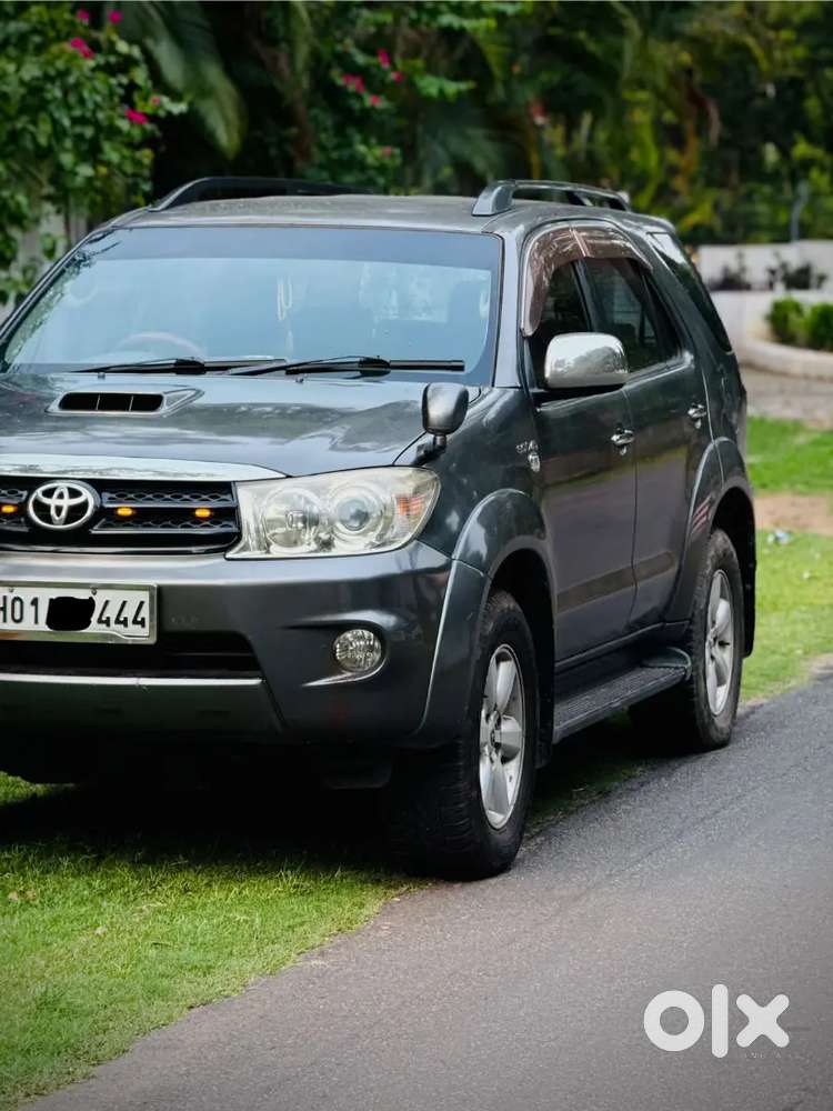 Toyota Fortuner 2011 Diesel Well Maintained