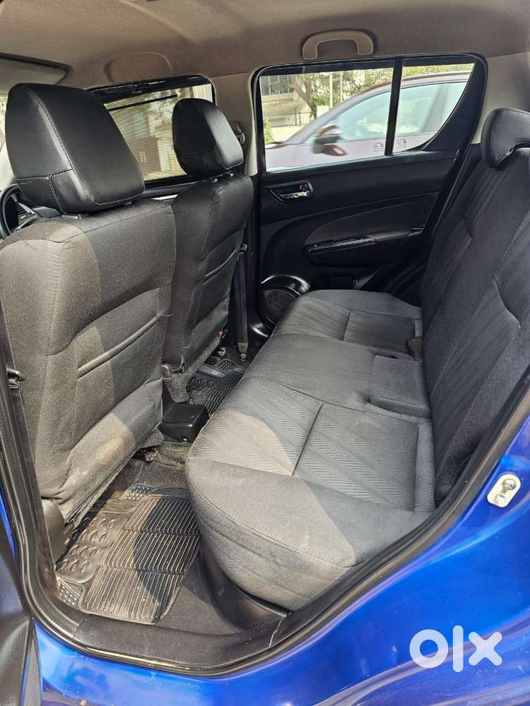 Maruti Suzuki Swift Vxi Abs Bsiv, 2013, Petrol