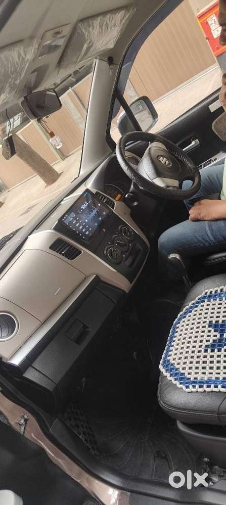 Maruti Suzuki Wagon R Vxi Amt1.2, 2016, Petrol