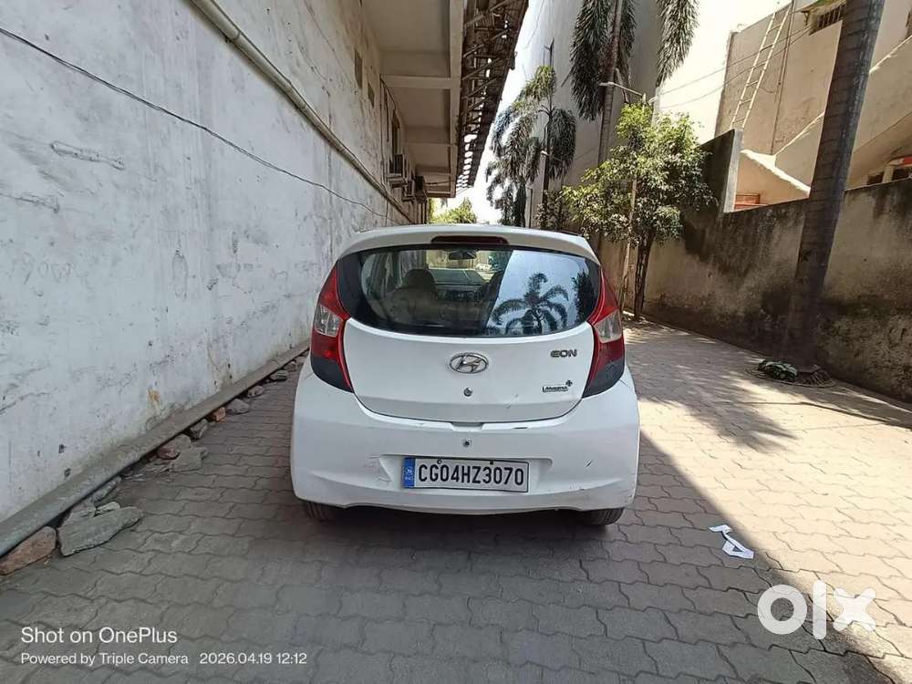 Hyundai Eon 2015 Petrol 70211 Km Driven