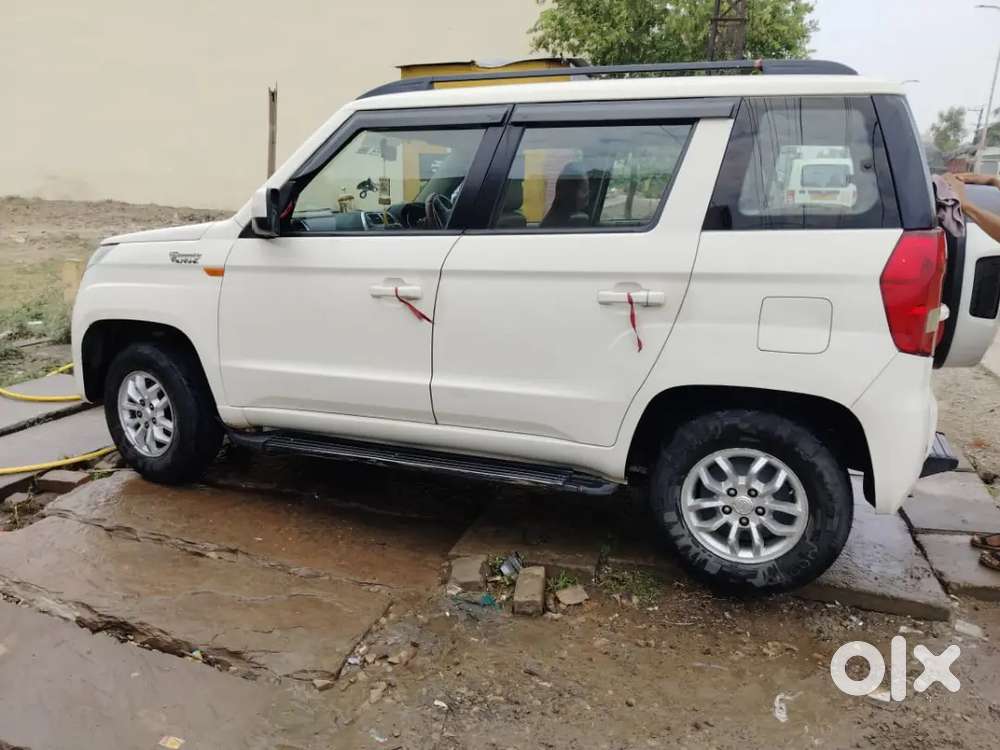 Mahindra Tuv 300 2016