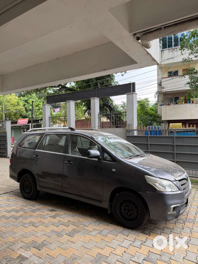 Toyota Innova Diesel 2015
