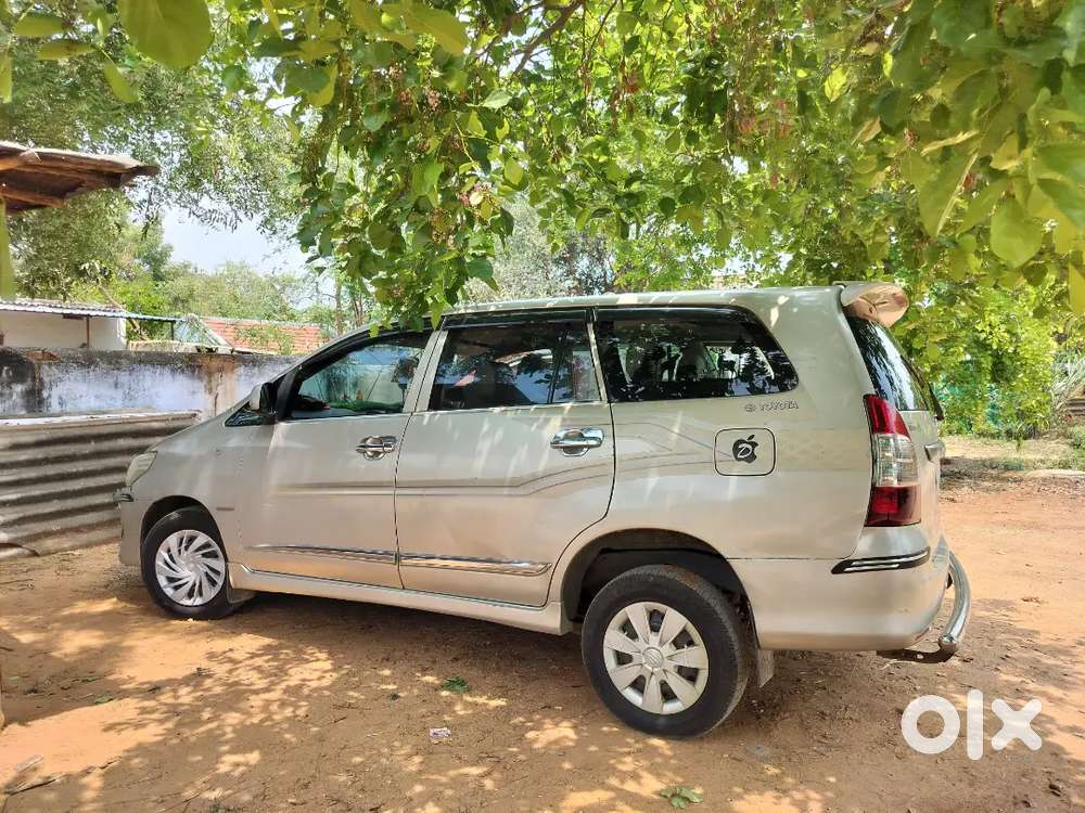 Toyota Innova 2013 Diesel 133000 Km Driven