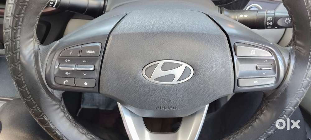 Hyundai Aura Sx (o) Crdi Manual, 2024, Cng & Hybrids