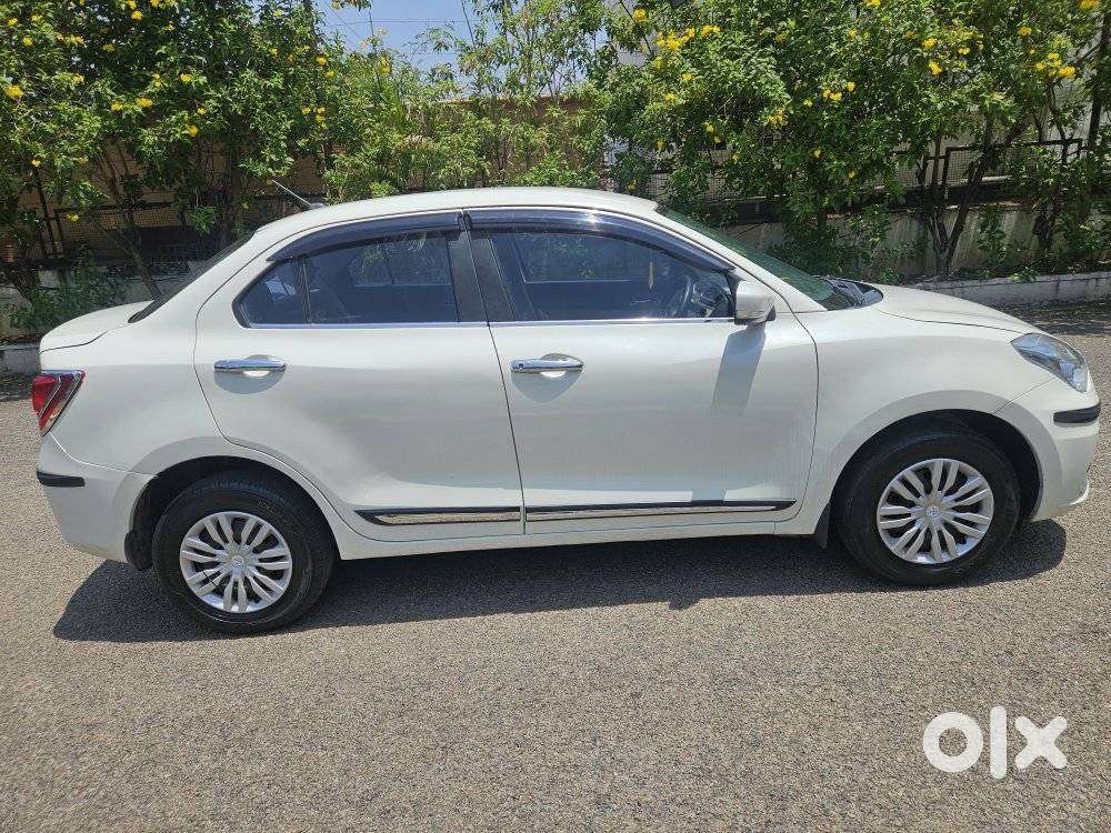 Maruti Suzuki Swift Dzire Vxi Optional, 2021, Petrol