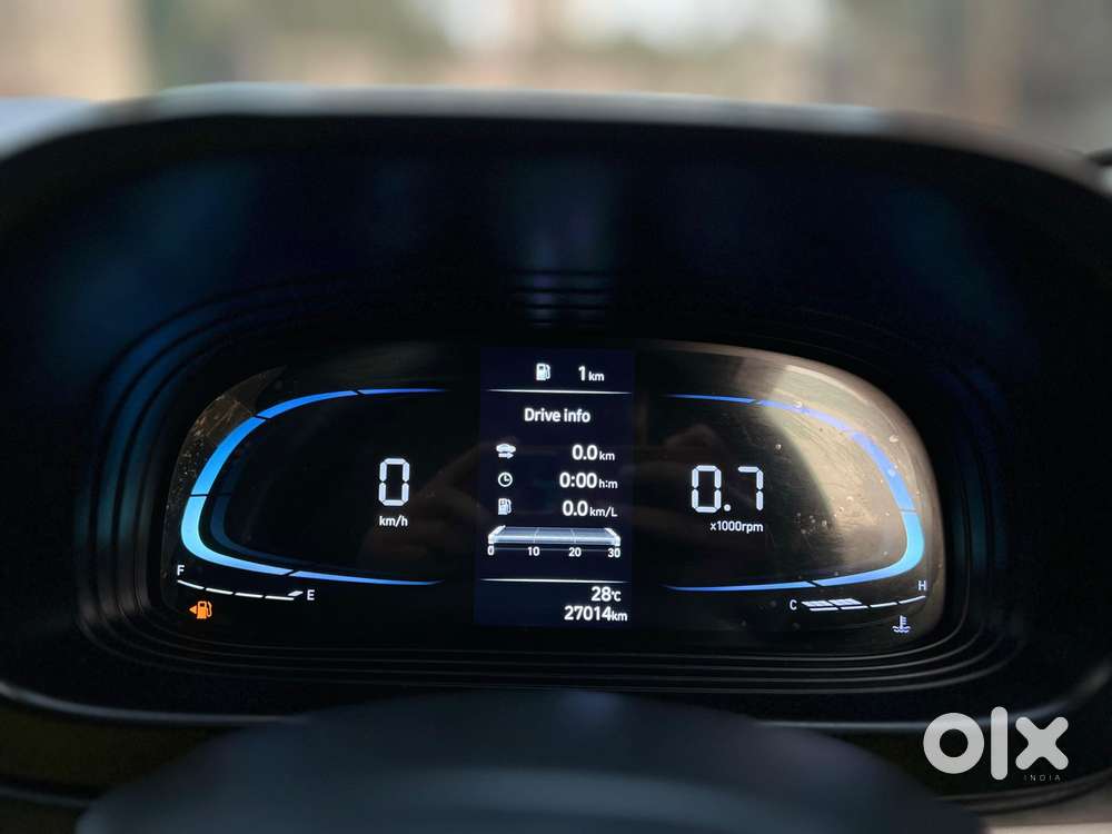 Hyundai Venue Sx (o) Mt 1.5 Diesel, 2022, Diesel