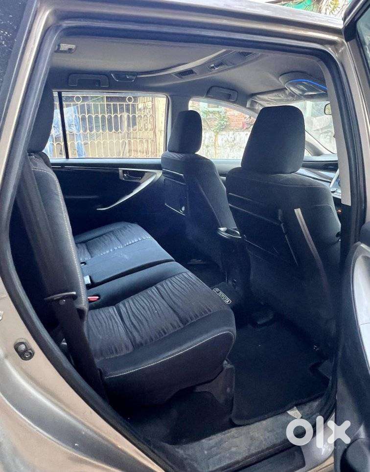 Toyota Innova Crysta