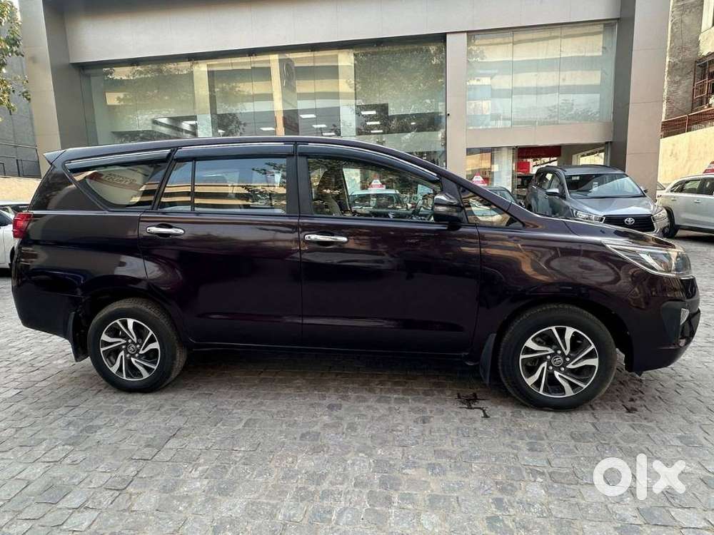 Toyota Innova Crysta 2.7 V, 2021, Diesel