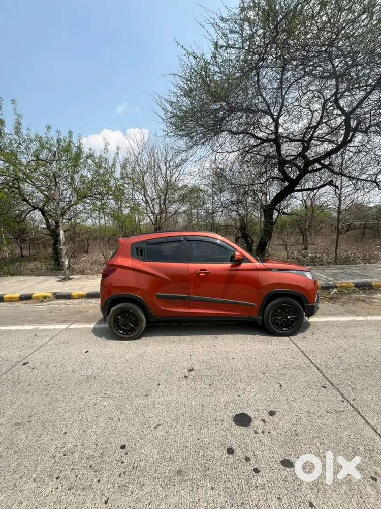 Mahindra Kuv 100 2018
