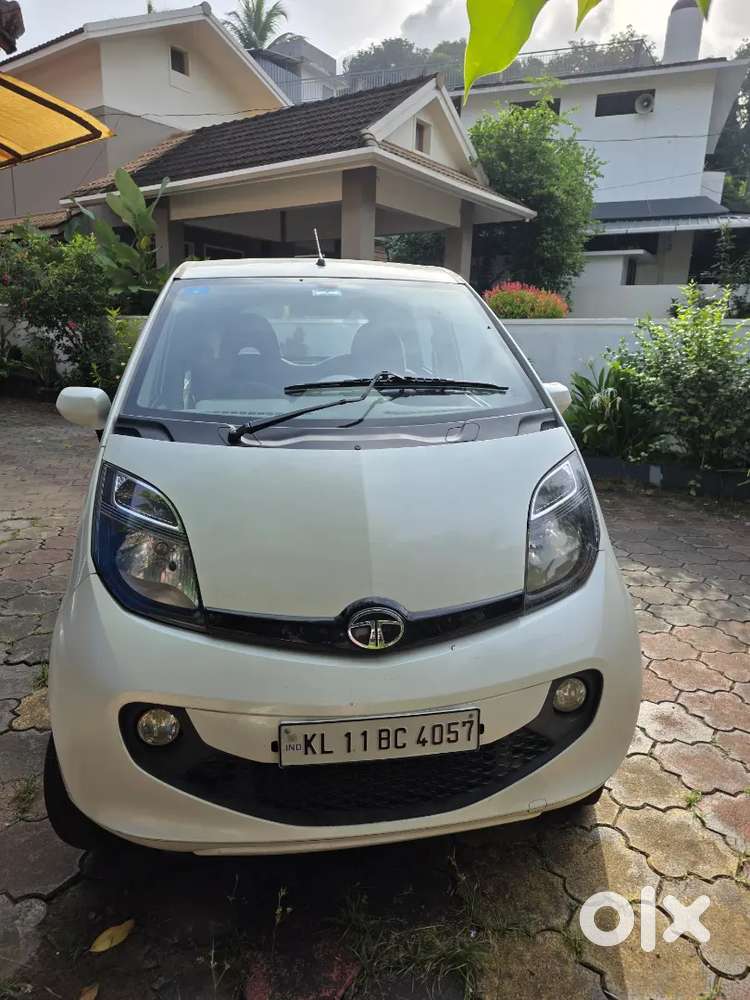 Tata Nano Genx Xta 2016