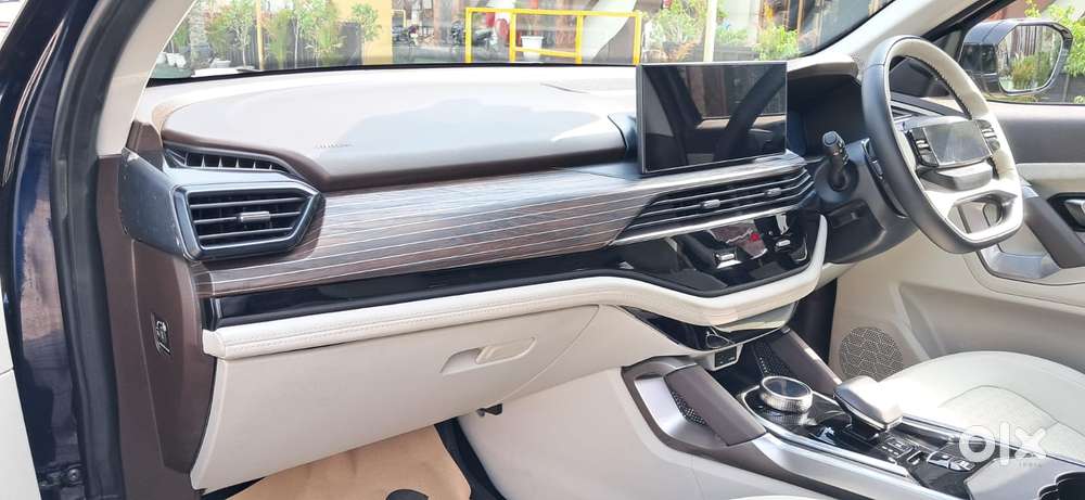 Tata Safari Accomplished Plus Dual Tone At, 2024, Diesel