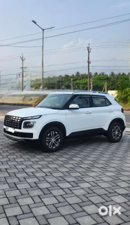 Hyundai Venue Sx Mt, 2022, Petrol