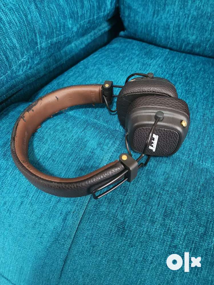 Marshall discount headphones leather