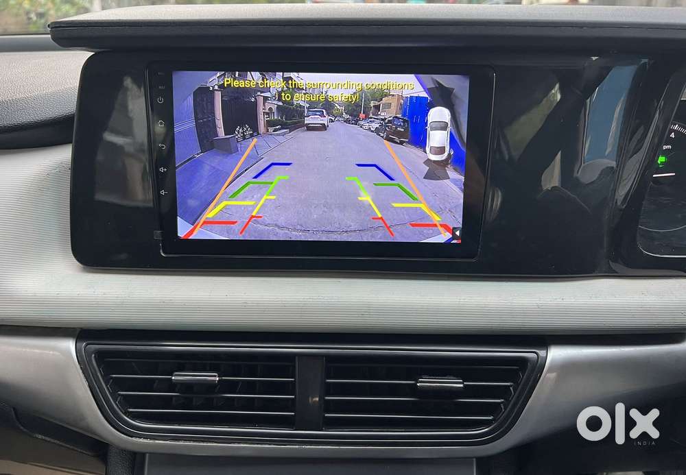 Mahindra Xuv700 2.0 Mx Petrol Mt 5 Str, 2023, Petrol