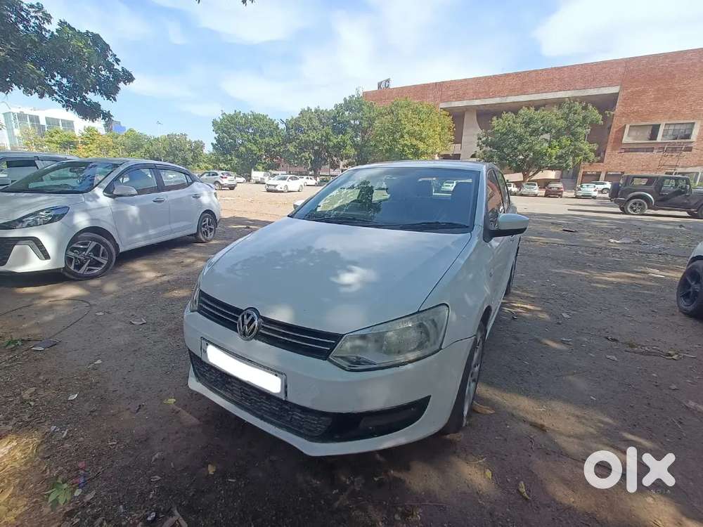 Volkswagen Polo 2012 Car