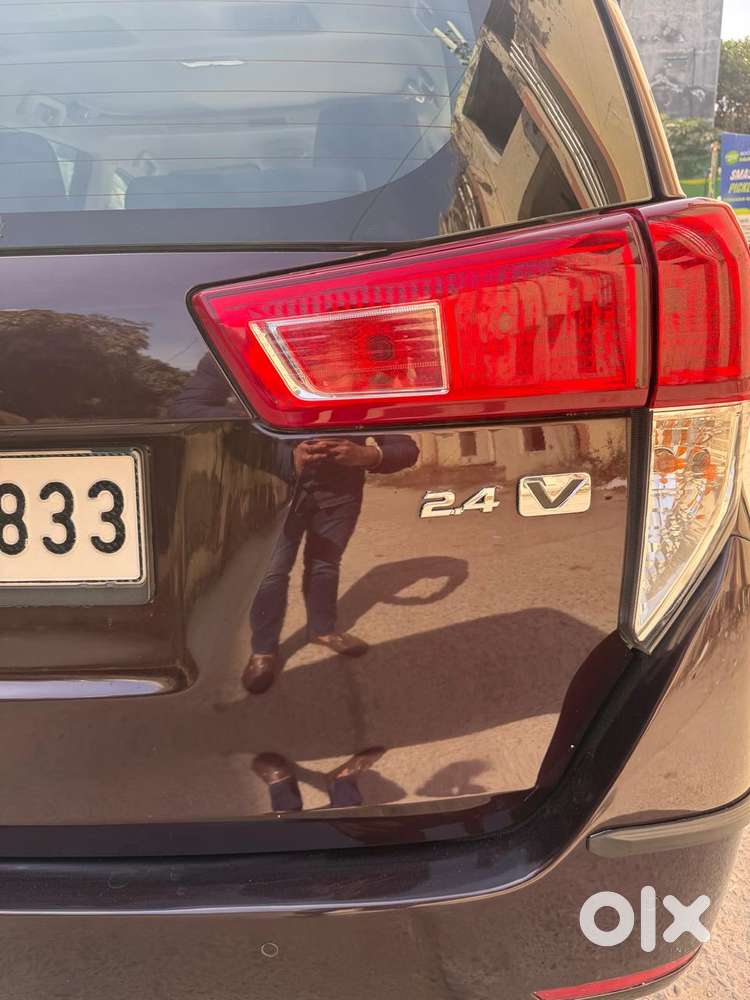 Toyota Innova Crysta [2020-ongoing] 2.4 Vx 8 Str, 2021, Diesel