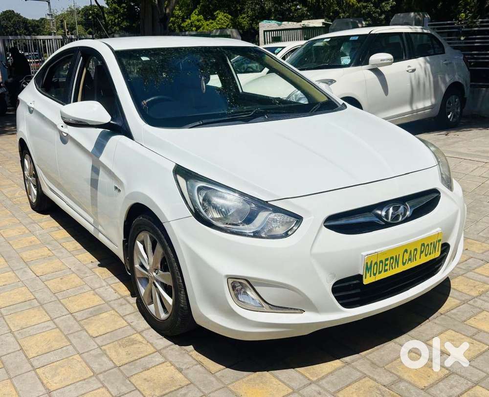 Hyundai Fluidic Verna 1.6 Vtvt Sx, 2013, Petrol
