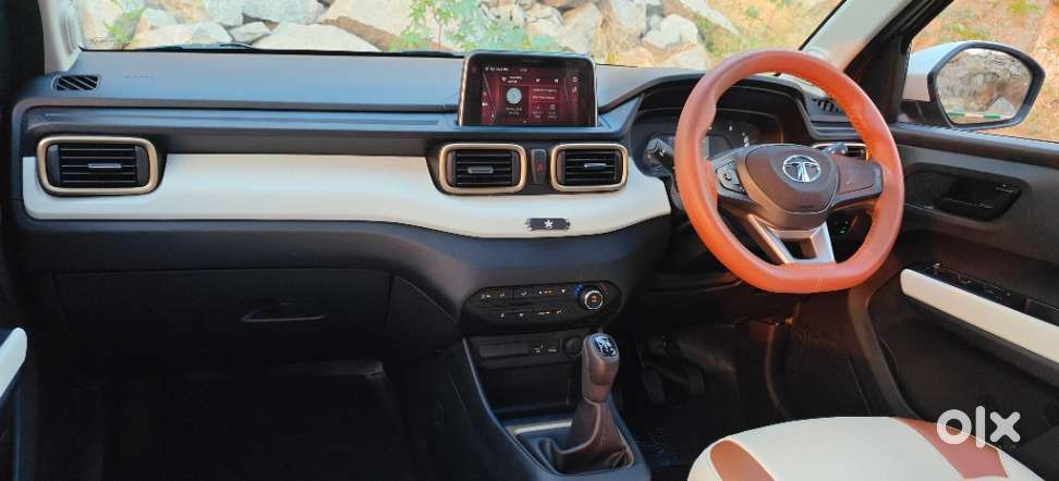 Tata Punch Accomplished Dazzle Sunroof Cng, 2023, Petrol