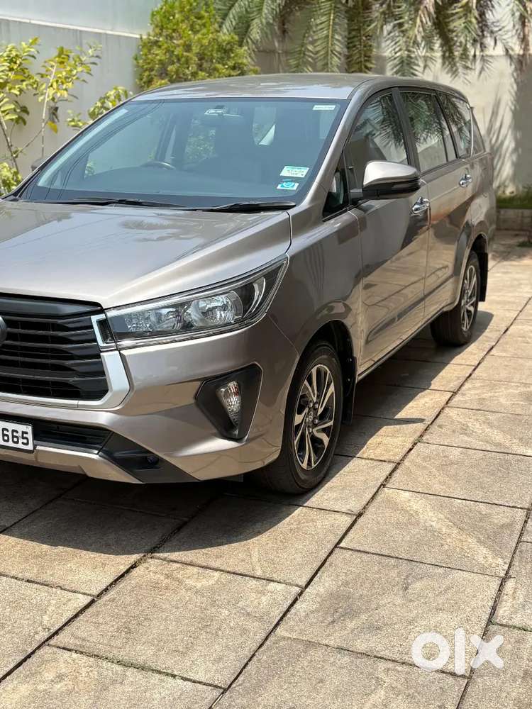 Exceptionally Maintained 2021 Crysta In Avantgarde Bronze