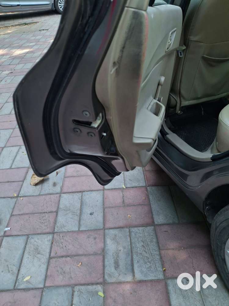 Maruti Suzuki Swift Dzire Ldi Bsiv, 2017, Diesel