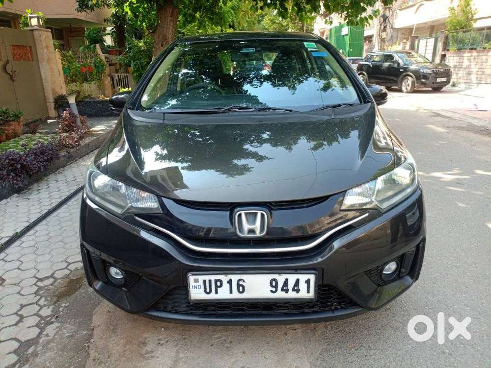 Honda Jazz V Mt Privilege, 2016, Petrol