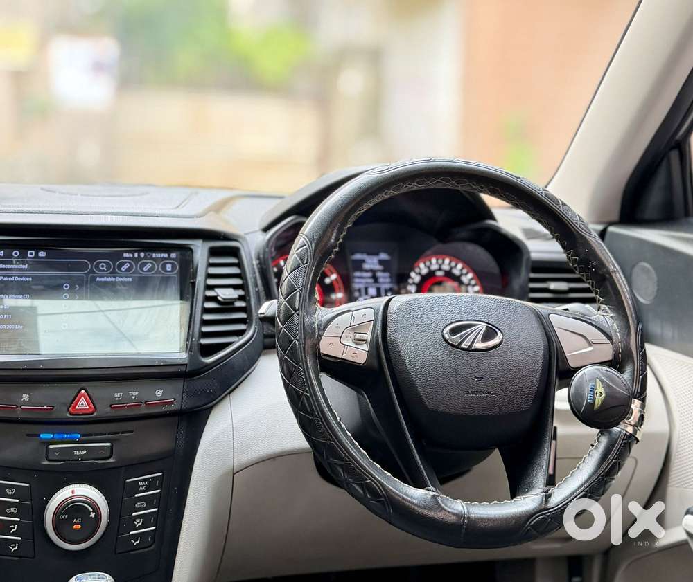 Mahindra Xuv300 1.2 W6 Amt Petrol, 2023, Petrol