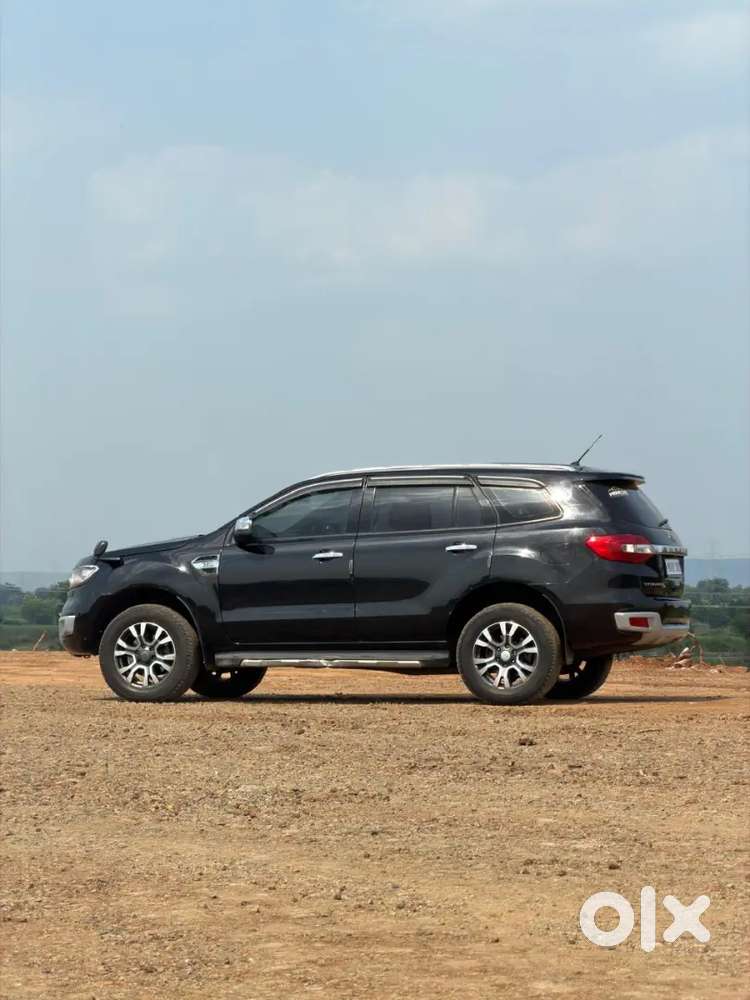 Ford Endeavour Titanium At 2017