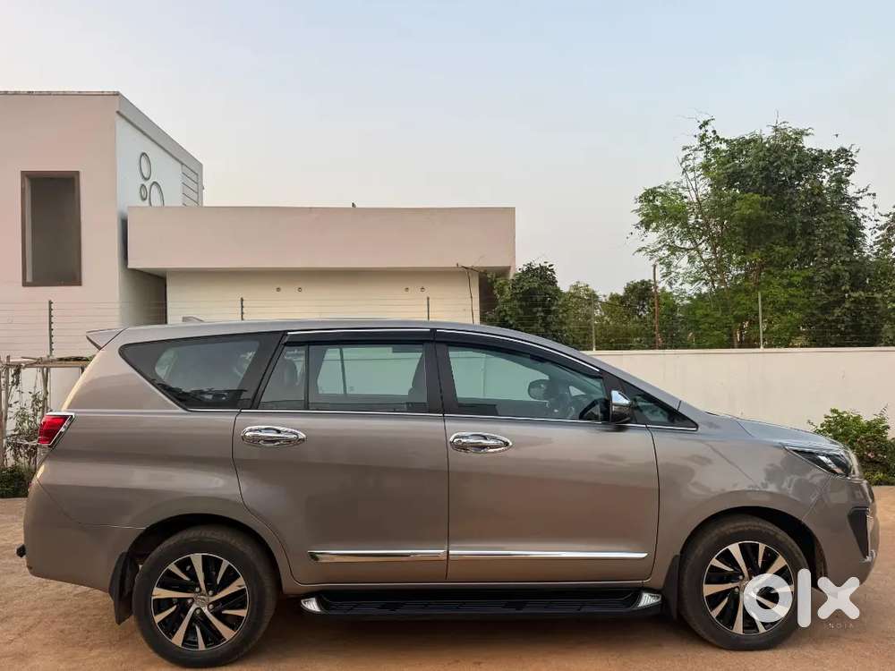 Toyota Innova Crysta 2022 Diesel Well Maintained