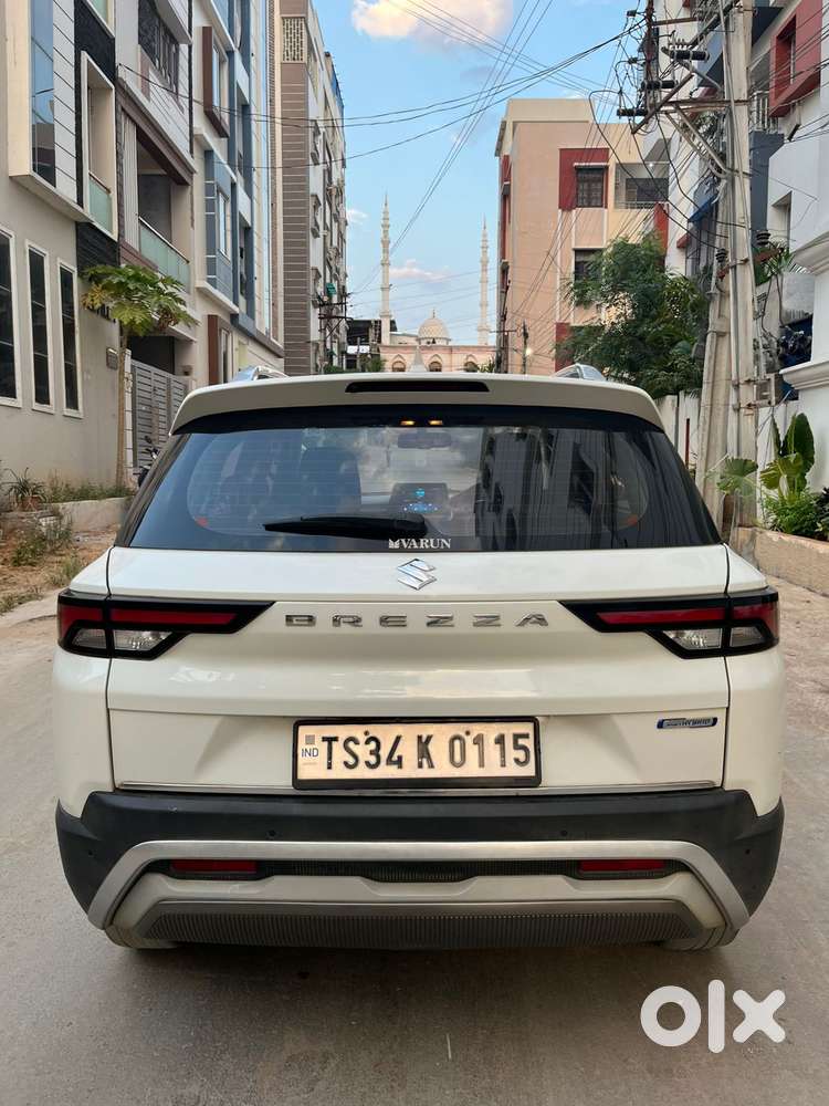 Maruti Suzuki Brezza 1.5 Zxi Smart Hybrid, 2023, Petrol