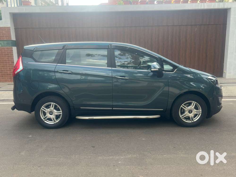 Mahindra Marazzo M6, 2018, Diesel