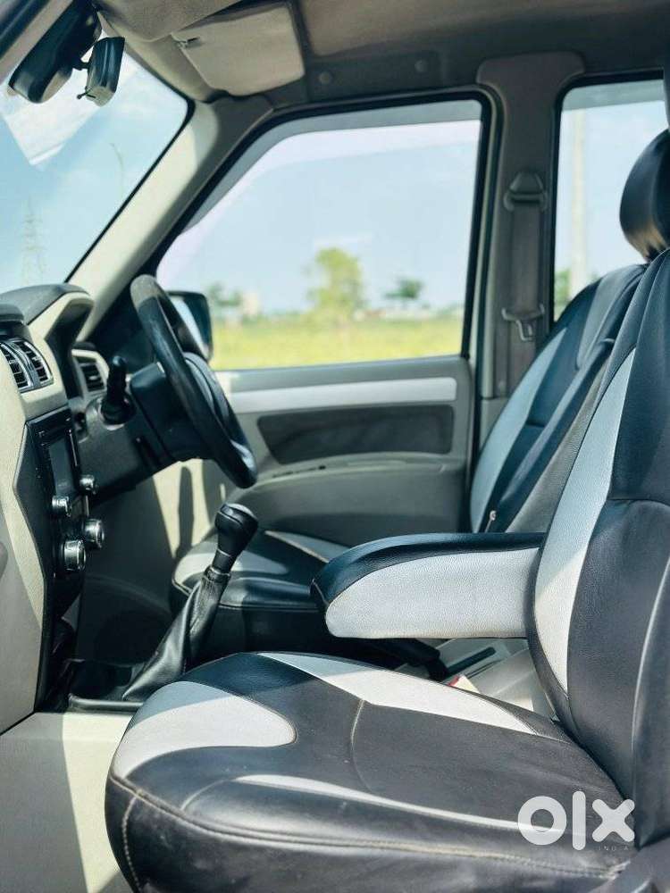 Mahindra Scorpio S10 7 Seater, 2017, Diesel