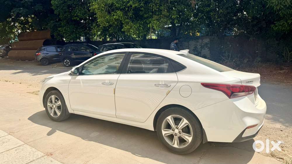 Hyundai Verna 1.6 Sx (o) Vtvt, 2019, Petrol