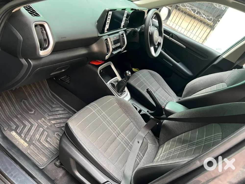 2025 Kia Sonet Htk + (o) Sunroof Version/excellent Showroom Condition.