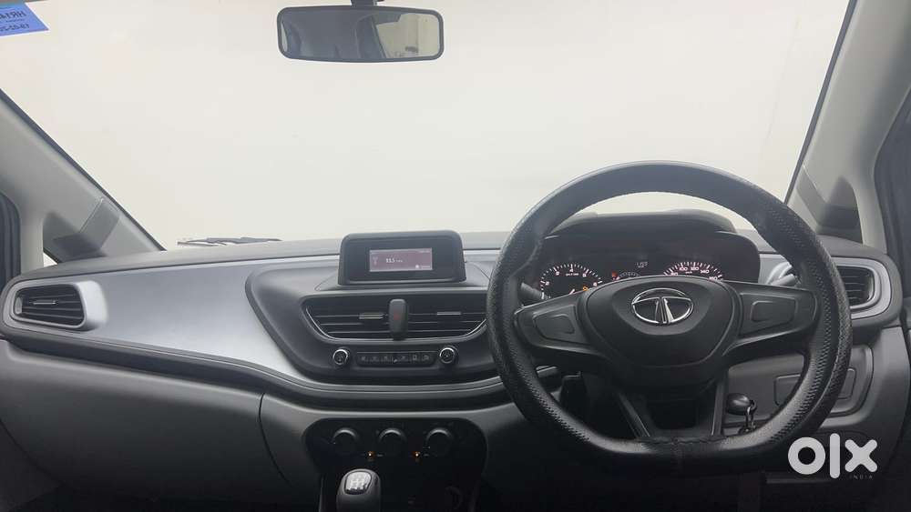 Tata Altroz 1.2 Xm, 2021, Petrol
