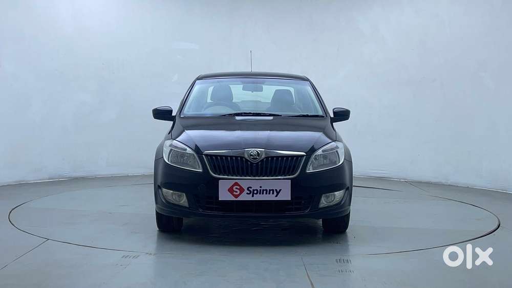 Skoda Rapid 1.6 Mpi Ambition, 2015, Petrol