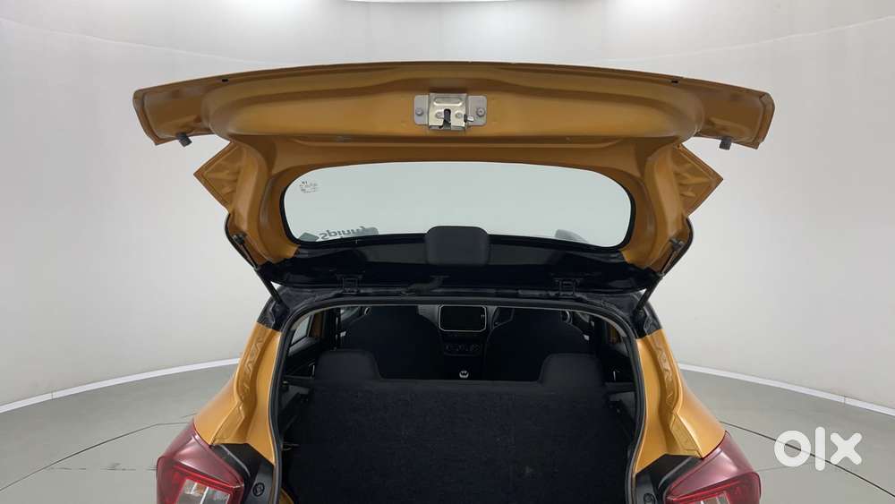 Renault Kwid 1.0 Climber (o) Dual Tone, 2022, Petrol