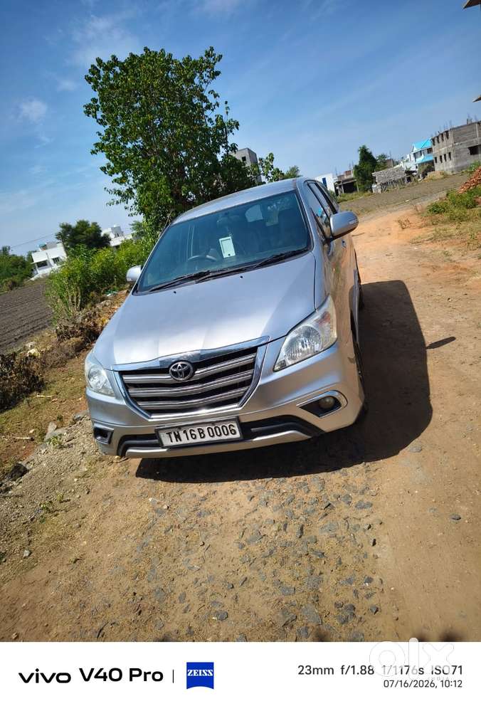 Toyota Innova 2.5 Z Diesel 7 Seater Bs Iv, 2015, Diesel