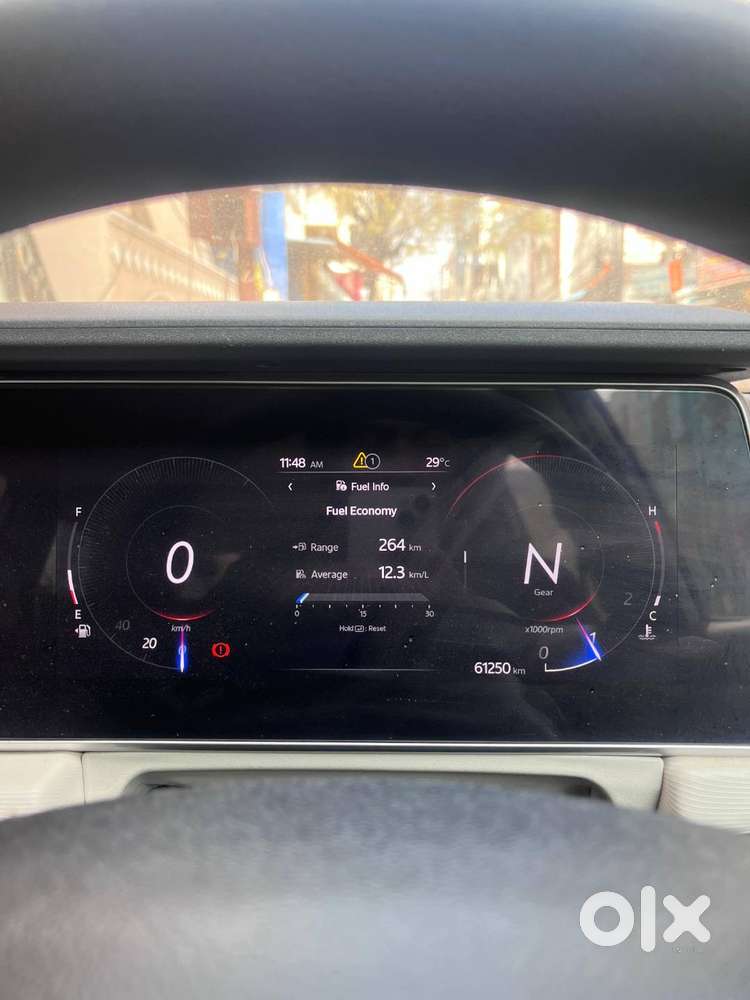 Xuv700 Ax5 Manual Diesel ,white Colour For Sale Price 15,50,000/- Only