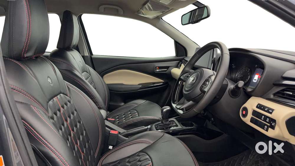 Toyota Glanza 1.2 V Amt, 2025, Petrol